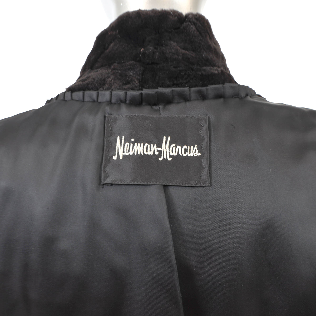 Neiman Marcus Dark Brown Section Mink Vest- Size M