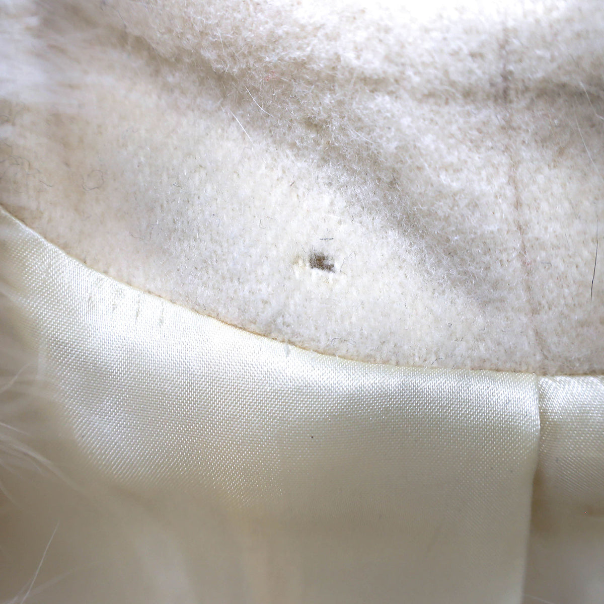 Cream Wool Coat with Fox Collar- Size L