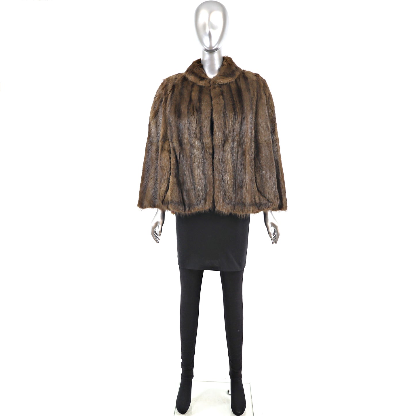 Nutria Cape- Size M