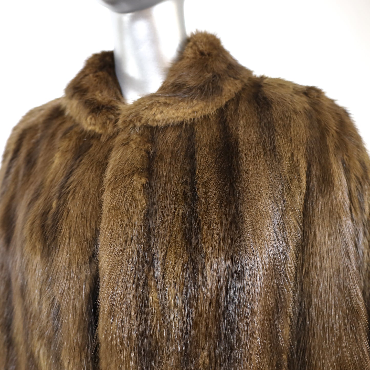 Nutria Cape- Size M