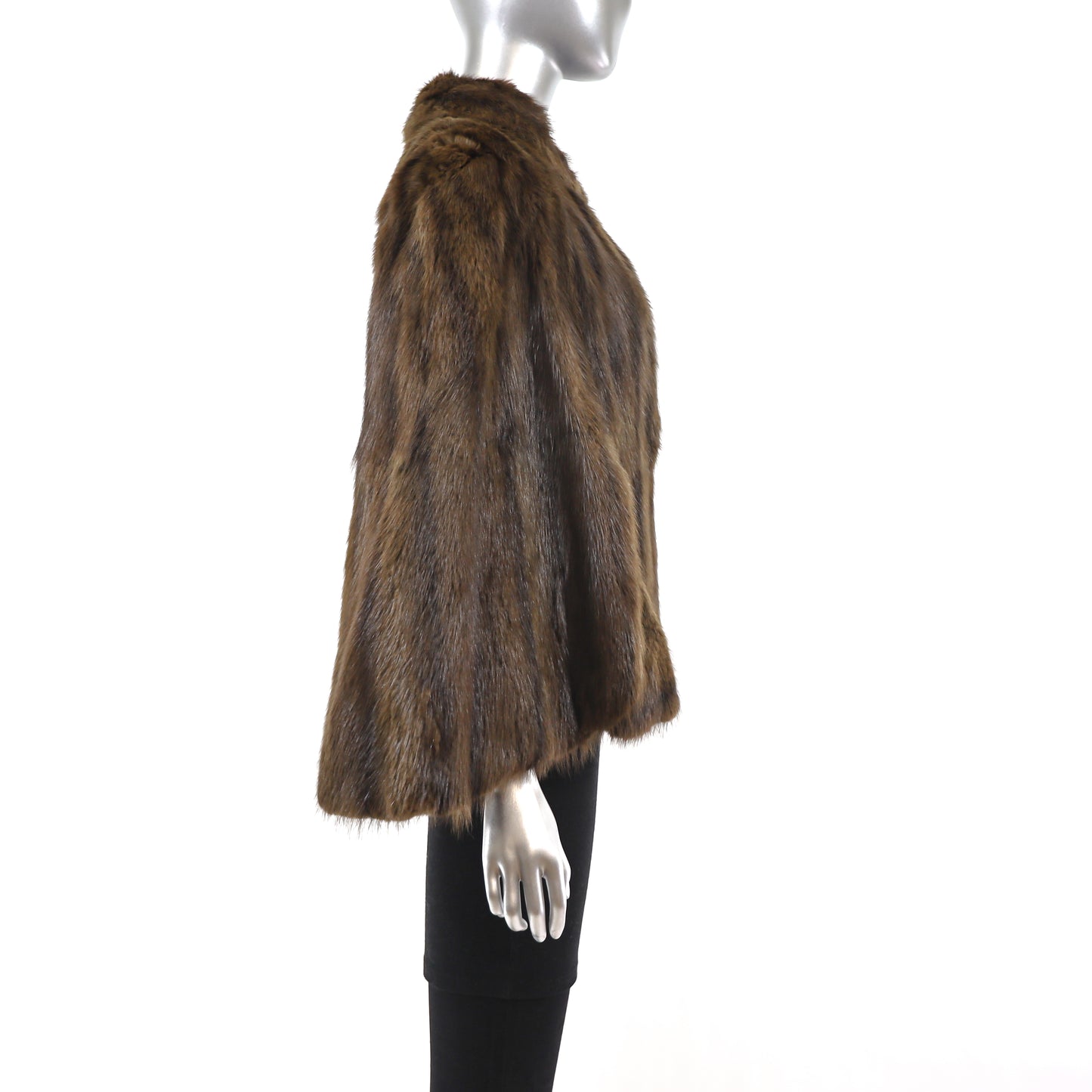 Nutria Cape- Size M