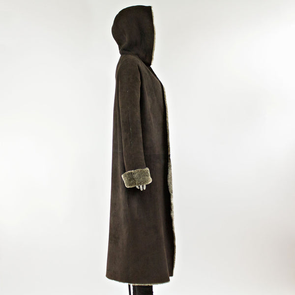 Chocolate Shearling Fur Coat with Hood - Size M