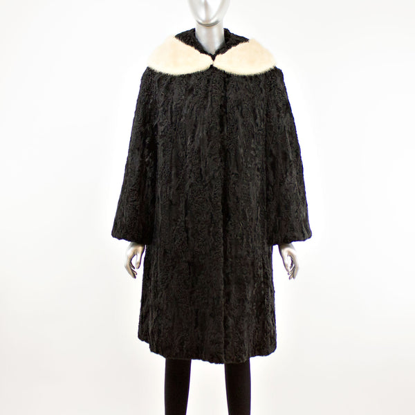 Black Lamb with Detachable Mink Collar Coat- Size XL (Vintage Furs)