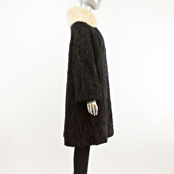 Black Lamb with Detachable Mink Collar Coat- Size XL (Vintage Furs)